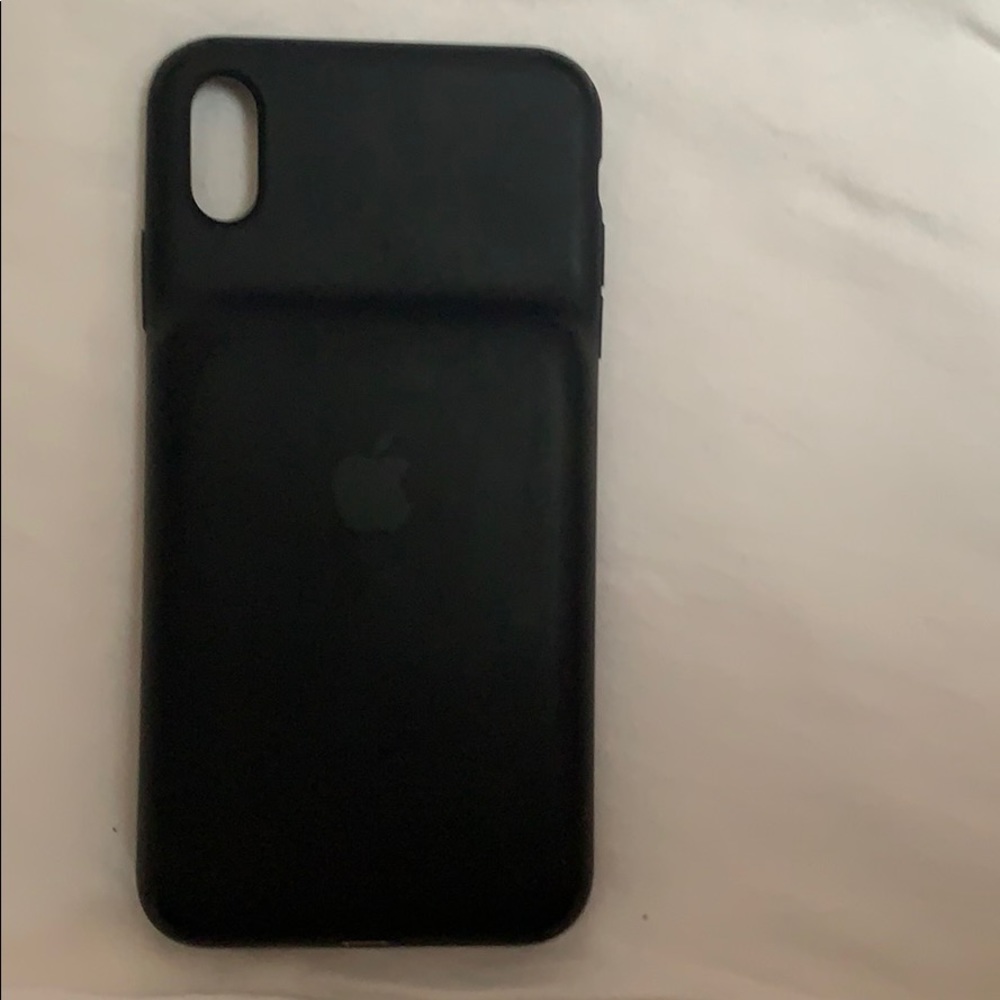 iPhone XS Max charging case